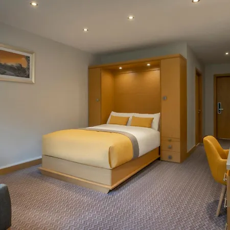 Maldron Hotel