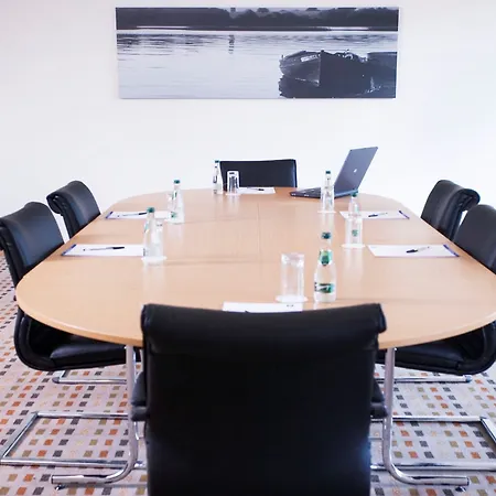 Ξενοδοχείο Maldron 3*