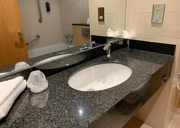 Maldron מלון פורטלויס